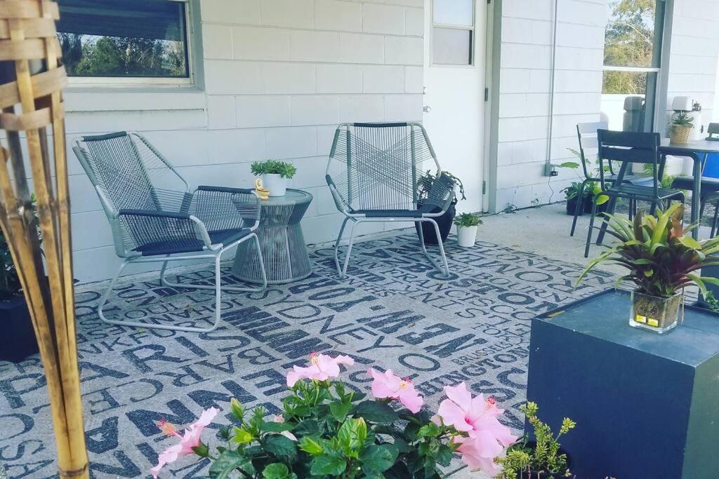 Renovated 3 Bedroom Home Near All Main Attractions كيسيمي المظهر الخارجي الصورة